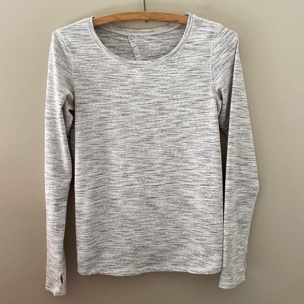 ZYIA Active split back long sleeve tee